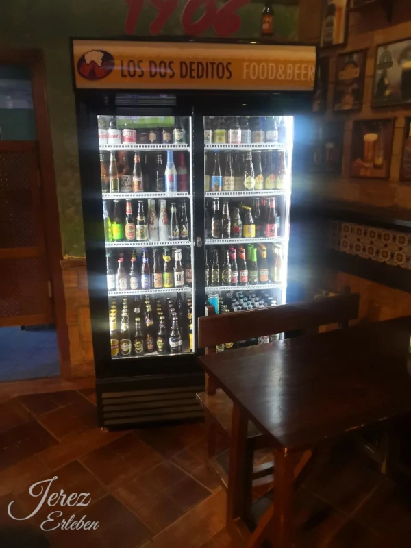 Sportsbar in Jerez - Los dos deditos, Kult Cervercía dosdeditos8